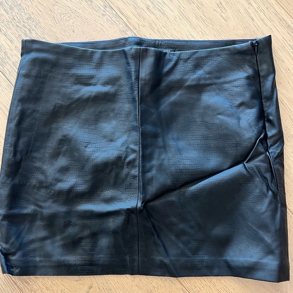 Zara faux leather skirt